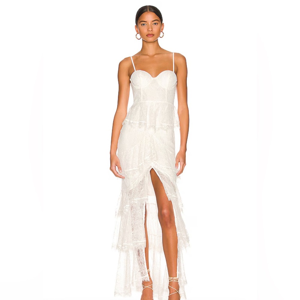 MAJORELLE Zelda Fitz Gown in Ivory